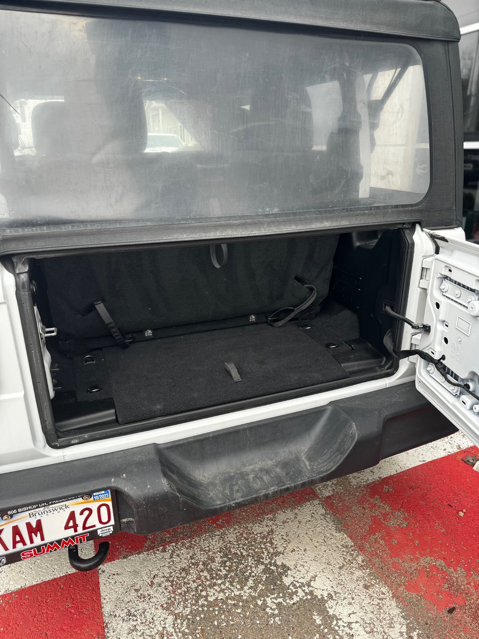 2019 Jeep Wrangler SPORT