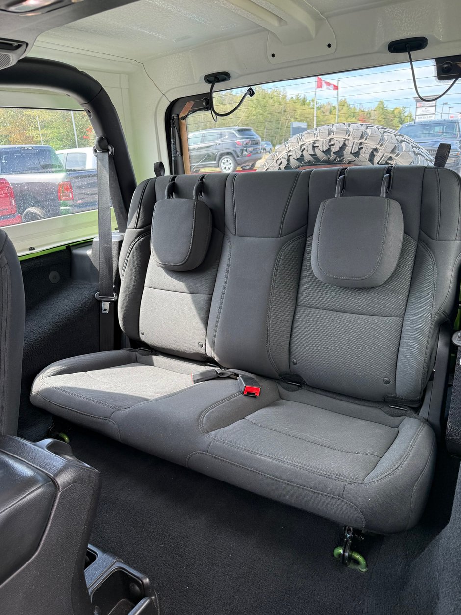 2019 Jeep Wrangler SPORT