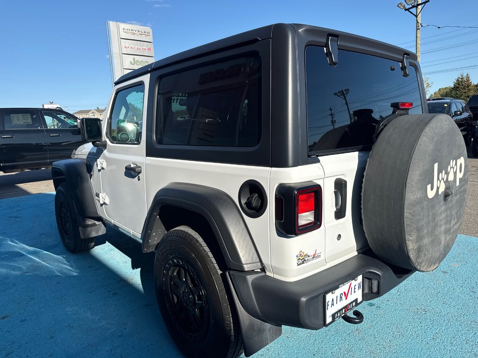 2021 Jeep Wrangler Sport Tire and rim package