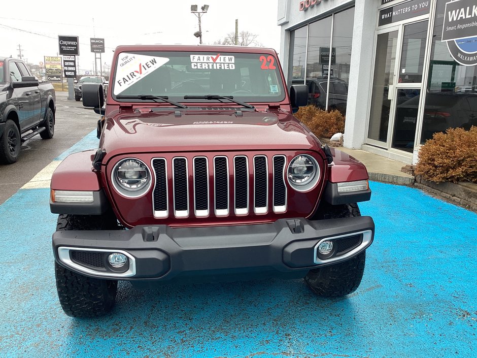 2022 Jeep Wrangler Unlimited Sahara Matching top, leather loaded