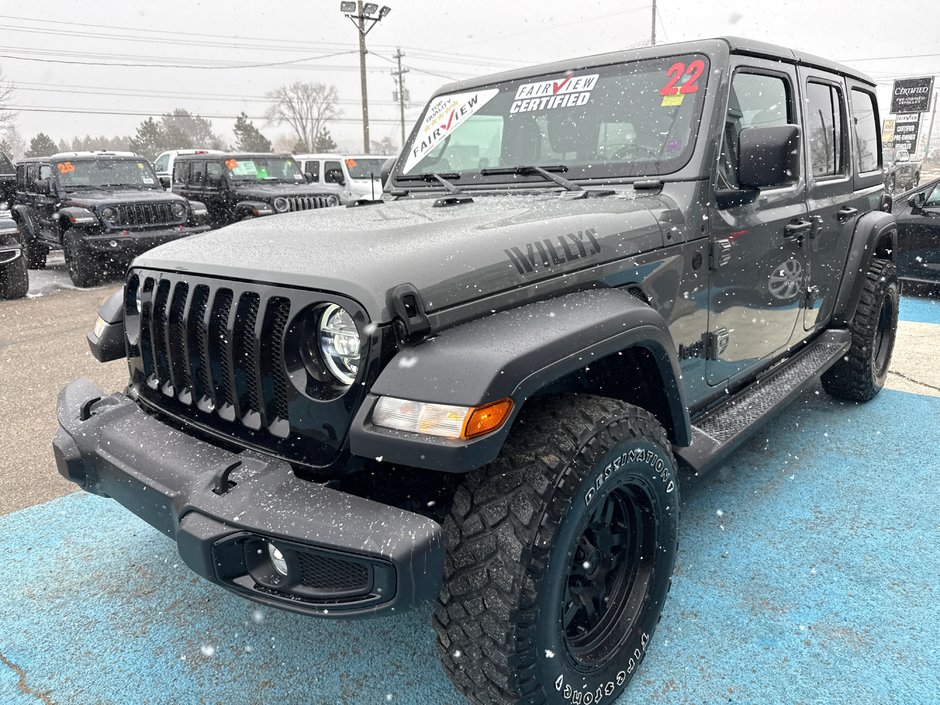 2022 Jeep Wrangler Unlimited Willys Upgraded tire and rim package, leather seating NAV