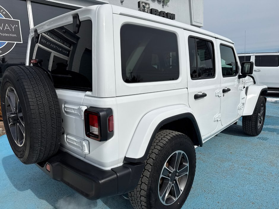 2023 Jeep Wrangler Sahara Upgraded KO2 tires colour matching top