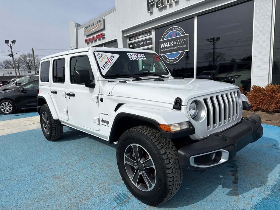 2023 Jeep Wrangler Sahara Upgraded KO2 tires colour matching top