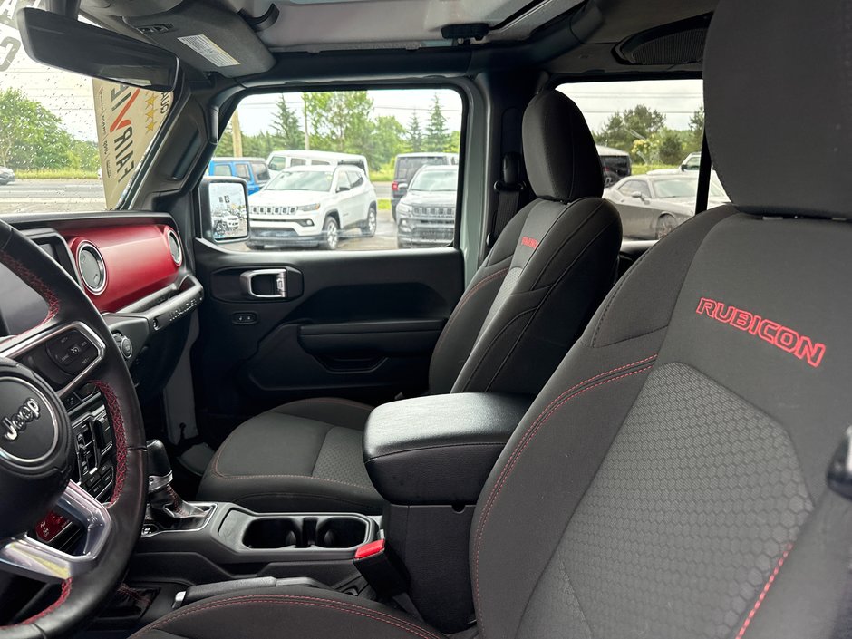 2023 Jeep Wrangler Rubicon New tires