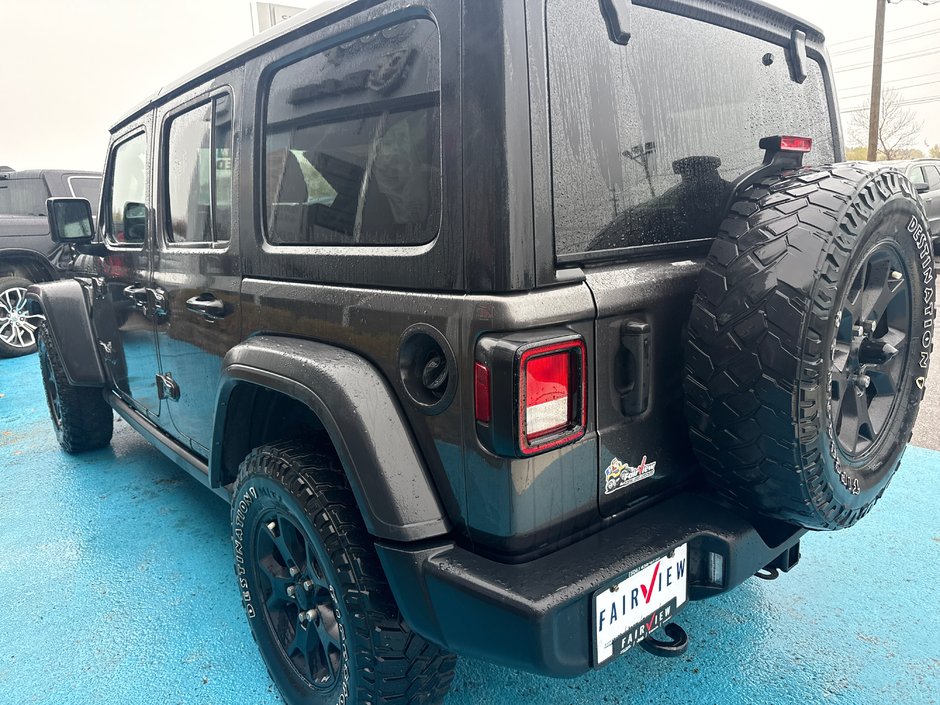 2023 Jeep Wrangler Willys Navigation and heated seats