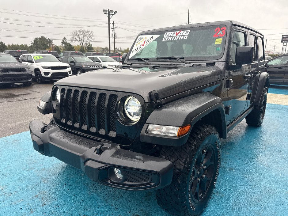 2023 Jeep Wrangler Willys Navigation and heated seats