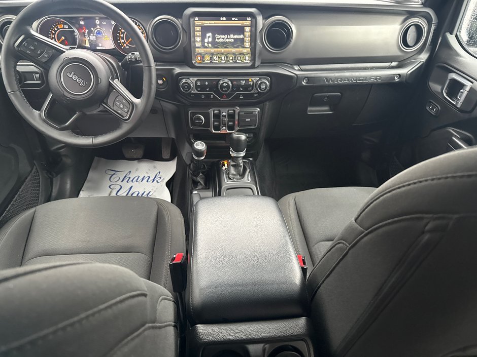 2023 Jeep Wrangler Willys Navigation and heated seats