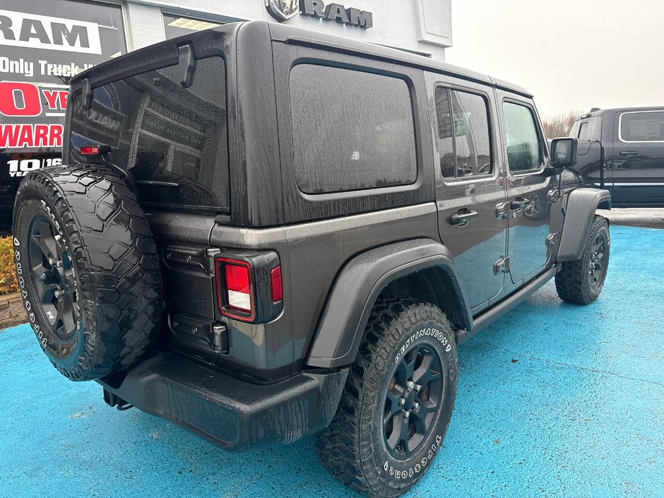 2023 Jeep Wrangler Willys Navigation and heated seats