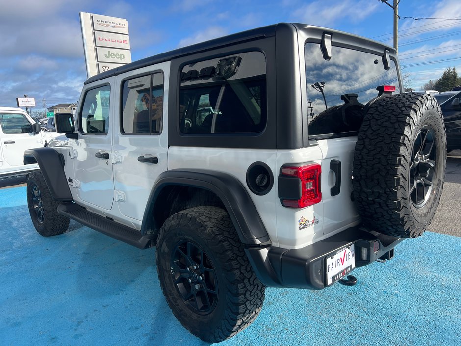 Jeep Wrangler Willys 2024