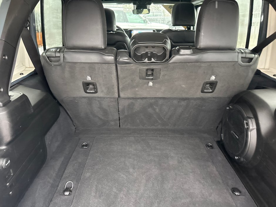 2024 Jeep Wrangler Sahara Two sets of tires and rims winter rims and tires are on