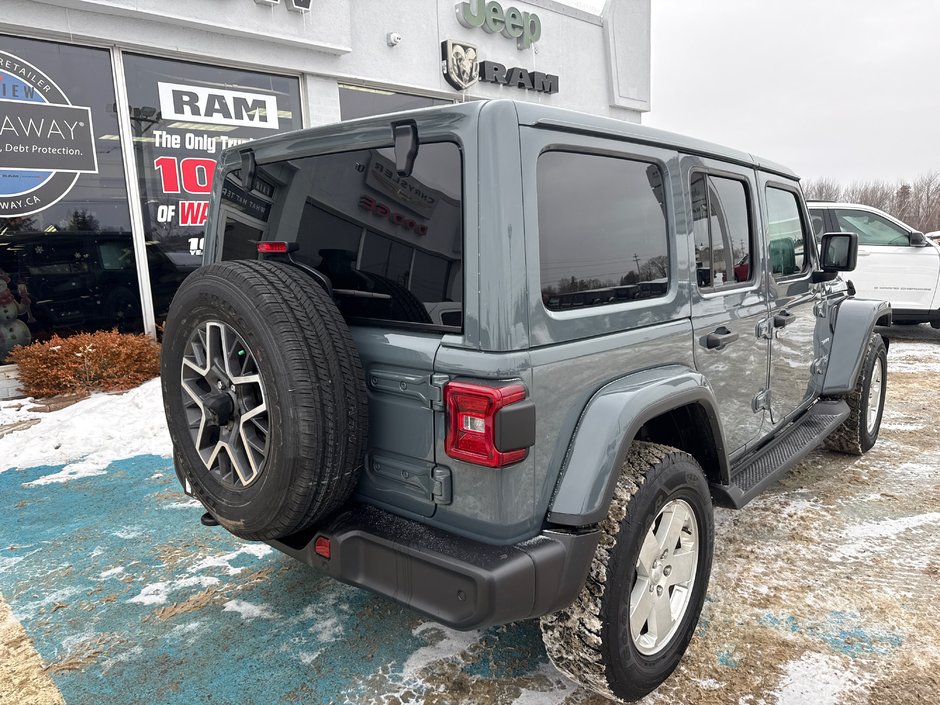 2024 Jeep Wrangler Sahara Two sets of tires and rims winter rims and tires are on
