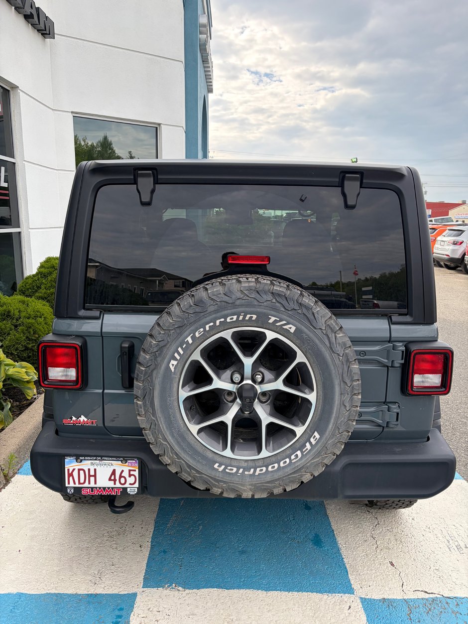 2024 Jeep WRANGLER SPORT S