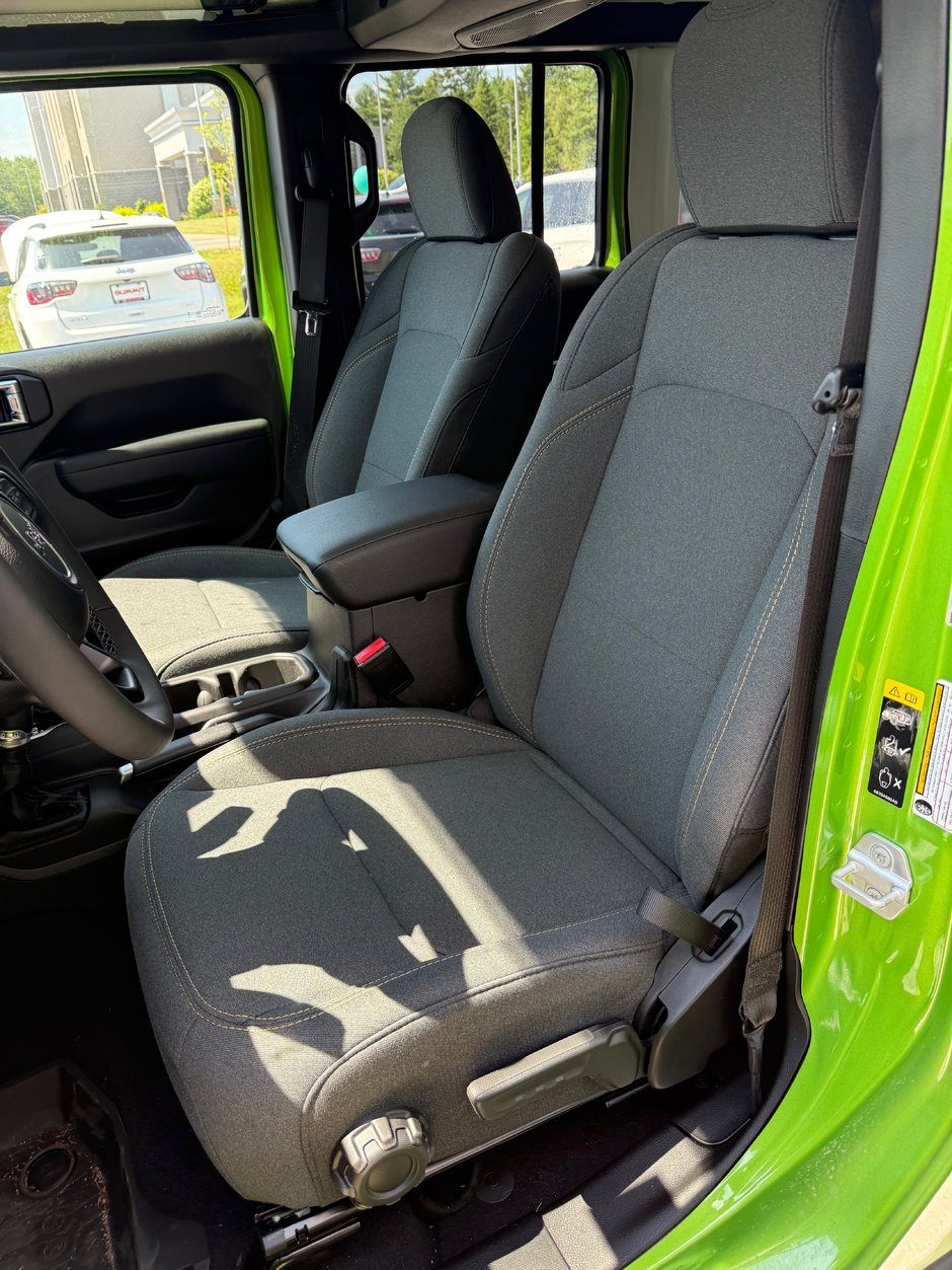 2025 Jeep Wrangler WILLYS ONLY 477KMS!!!
