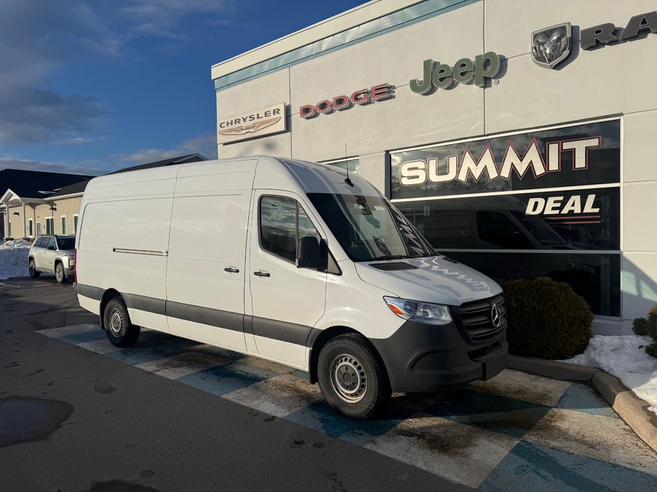 2024 Mercedes-Benz SPRINTER CARGO VAN BASE DIESEL!