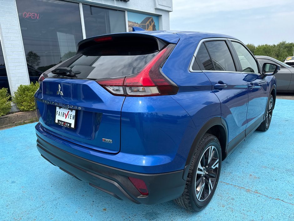 2023 Mitsubishi ECLIPSE CROSS ES AWD New tires new brake new two year MVI