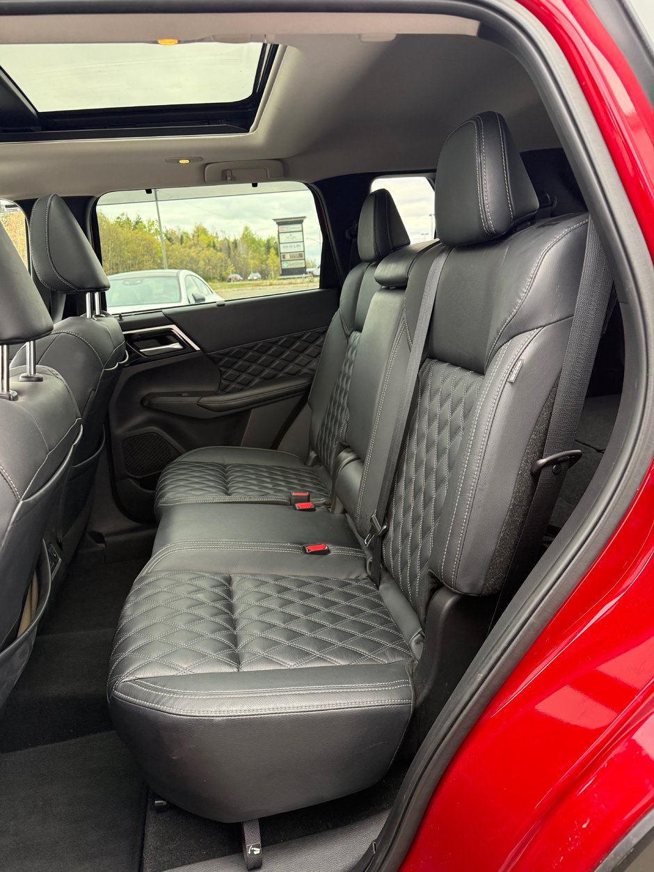 2022 Mitsubishi OUTLANDER GT PREMIUM