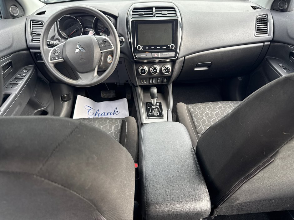 2021 Mitsubishi RVR ES