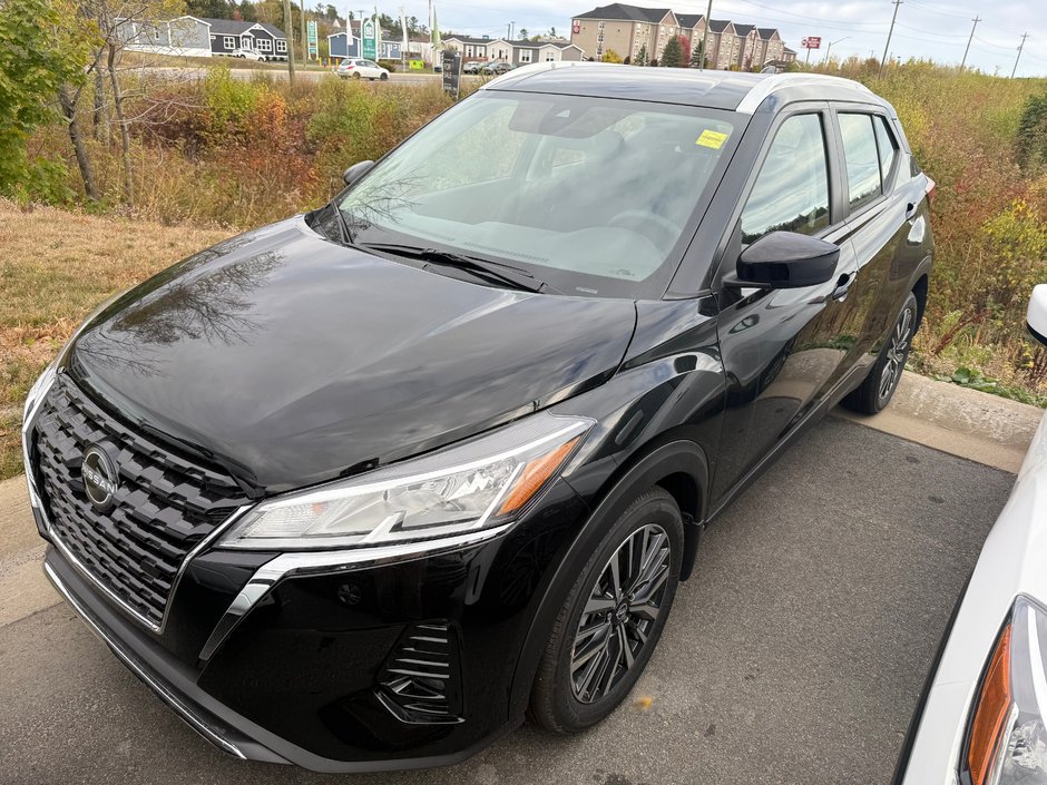 2025 Nissan Kicks Play SV