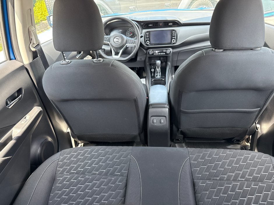 2022 Nissan Kicks SV