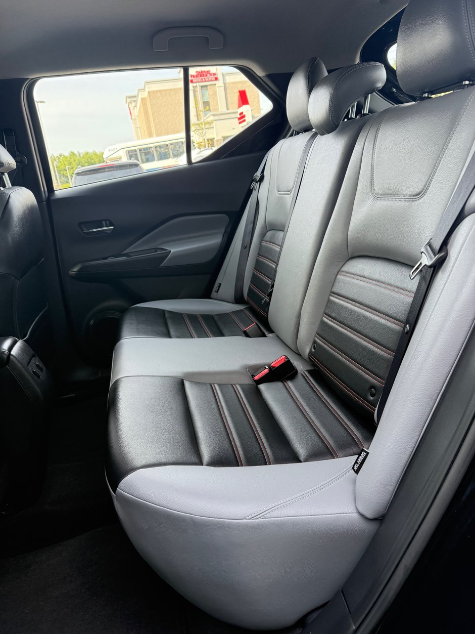 2022 Nissan Kicks SR