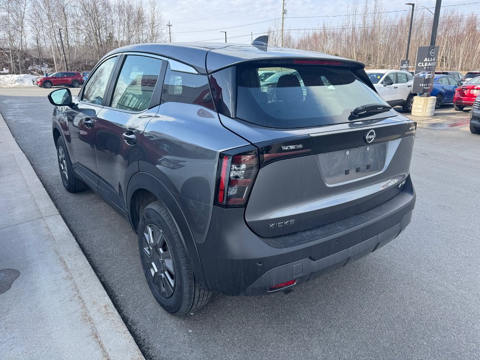 2025 Nissan Kicks S