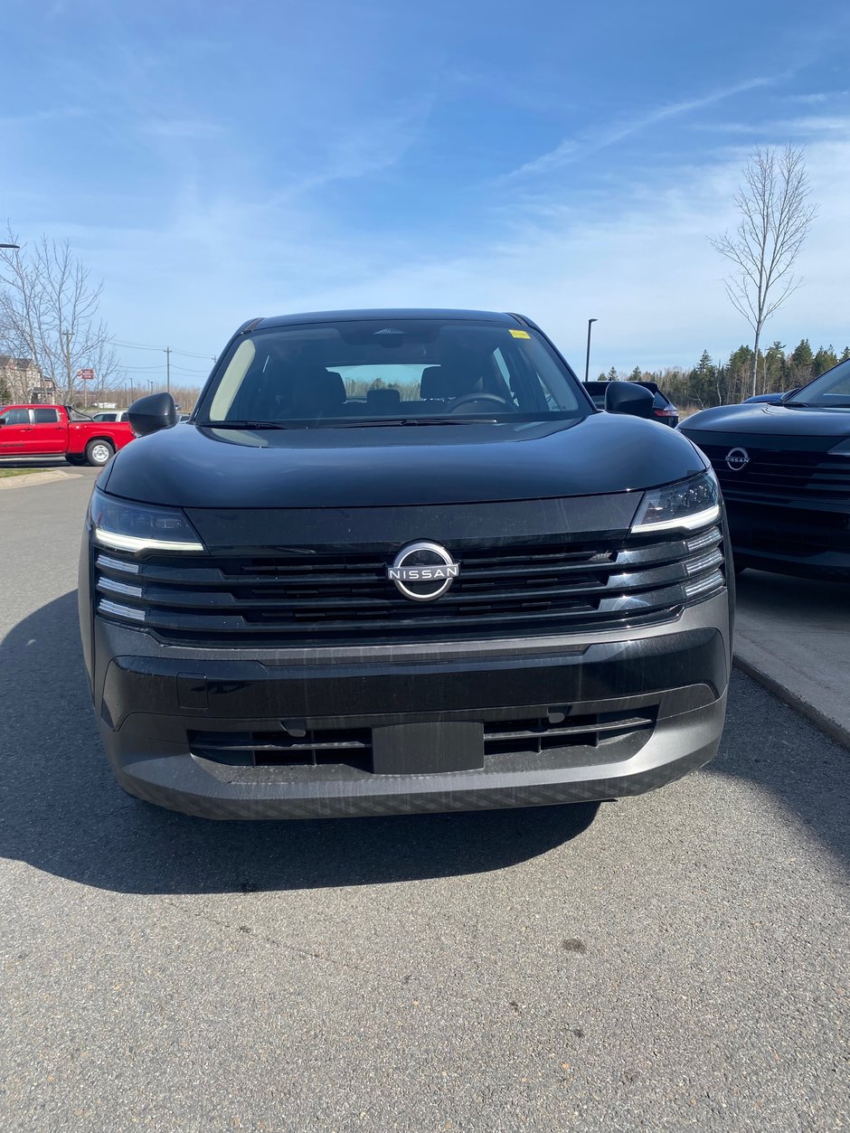 2025 Nissan Kicks S