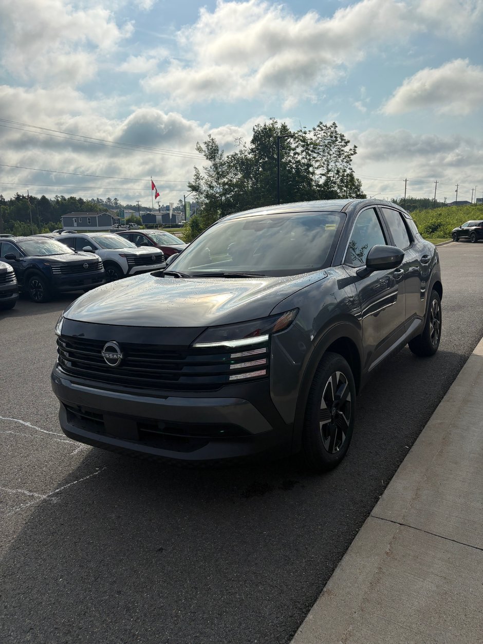 2025 Nissan Kicks SV