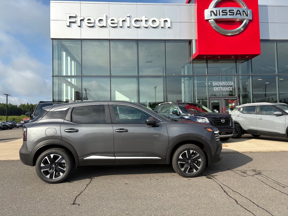 2025 Nissan Kicks SV