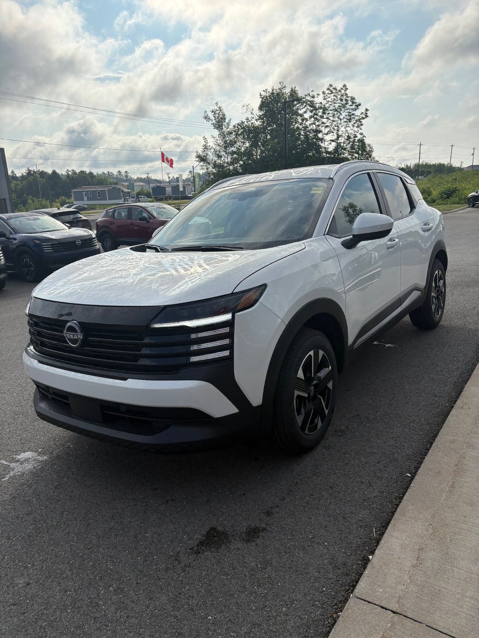2025 Nissan Kicks SV