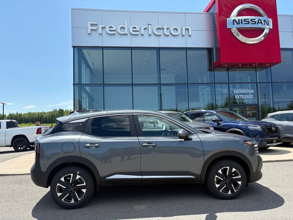 2025 Nissan Kicks SV