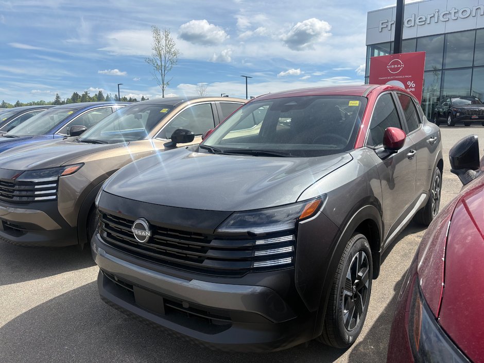 Nissan KICKS SV 2026