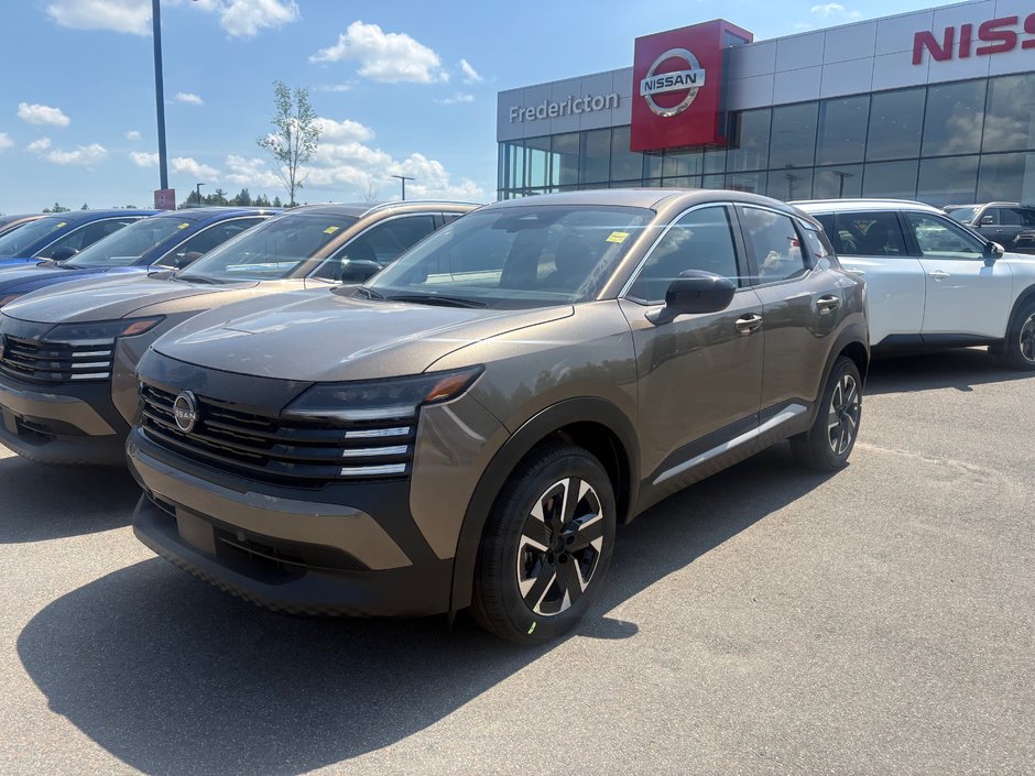 Nissan KICKS SV 2026