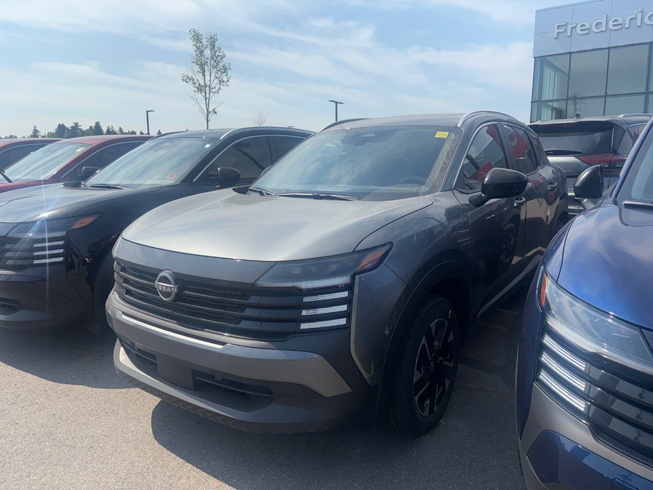 Nissan KICKS SV 2026