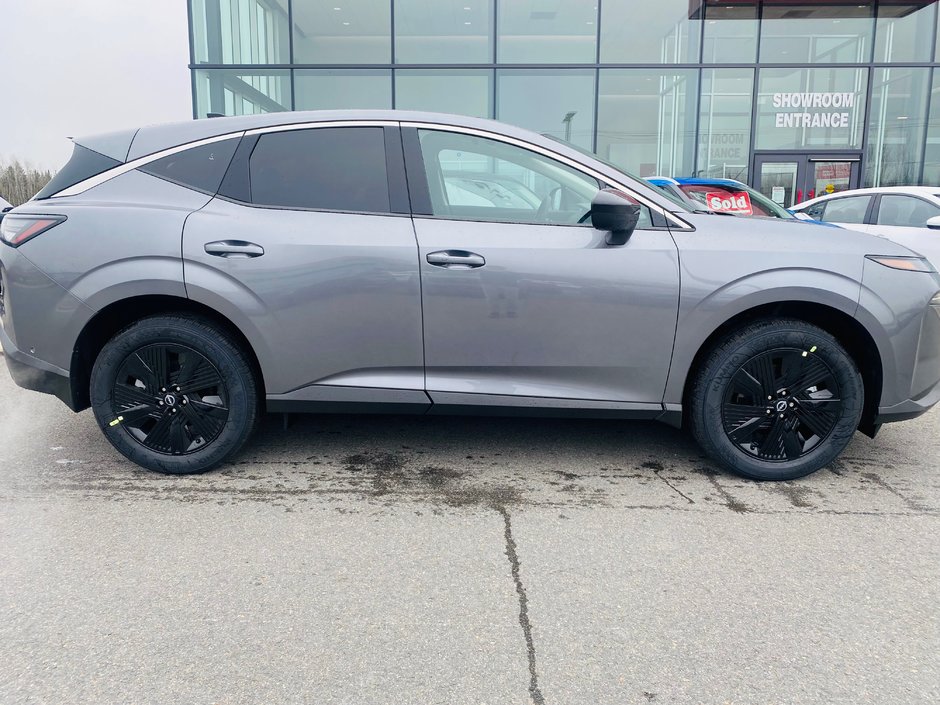 2025 Nissan Murano SV