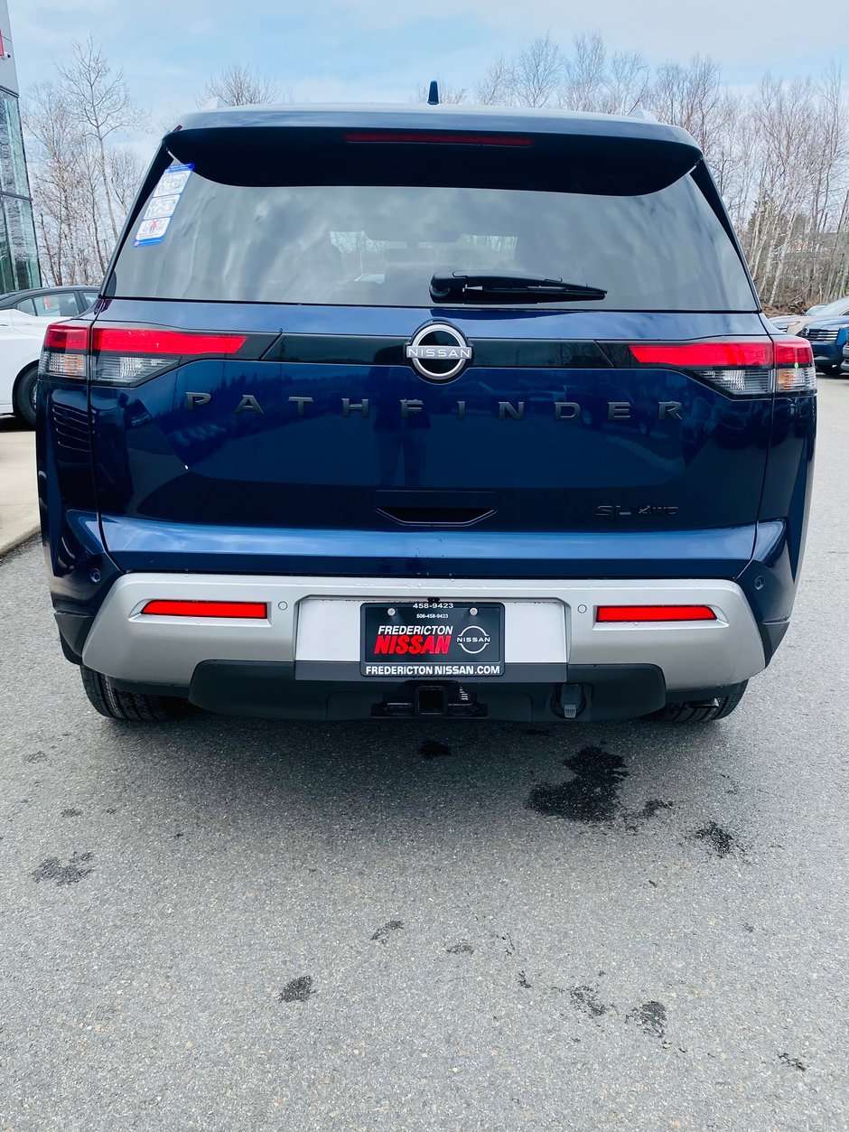 Nissan Pathfinder SL 2025
