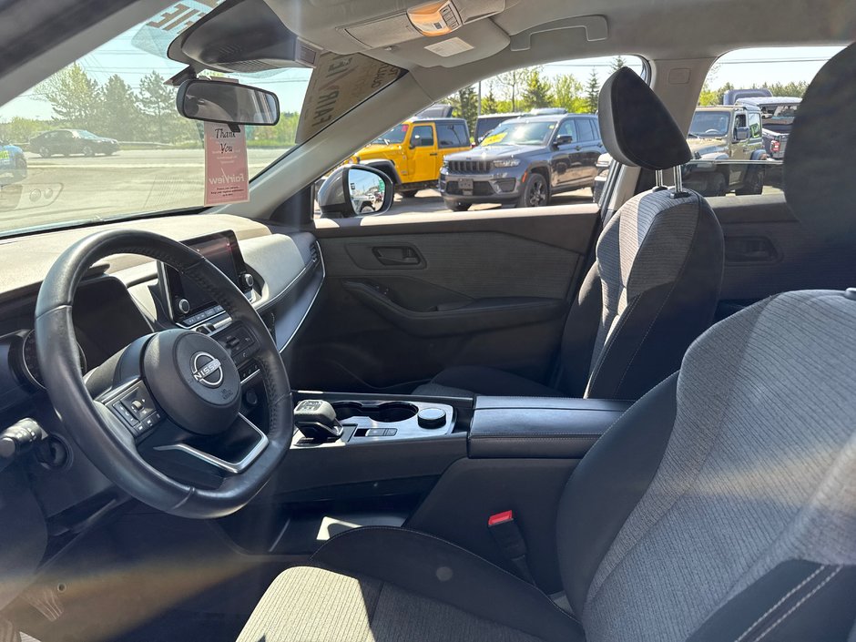 2022 Nissan Rogue S