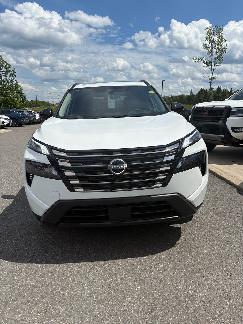 Nissan Rogue MIDNIGHT EDITION 2025