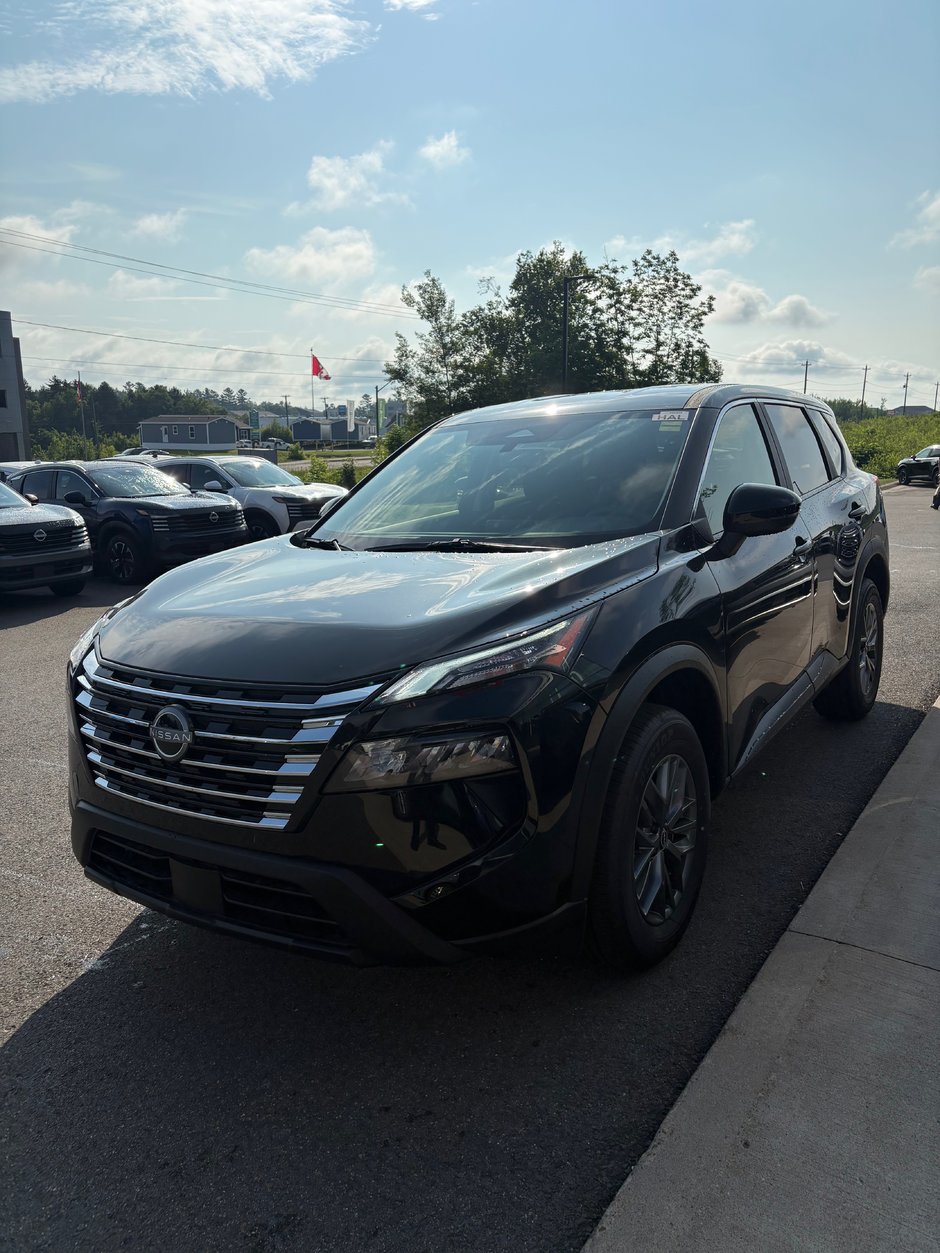 Nissan Rogue S 2025