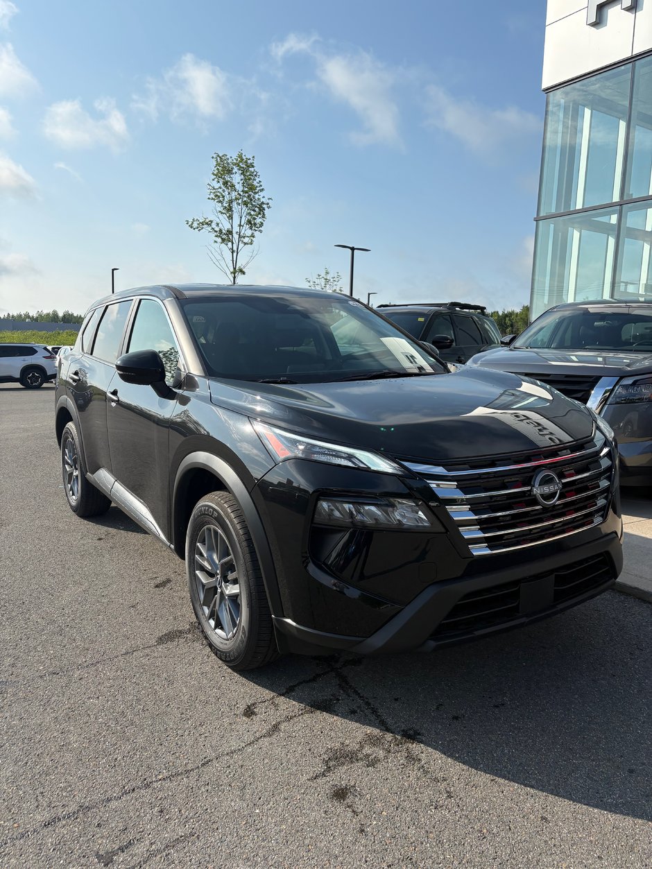 Nissan Rogue S 2025