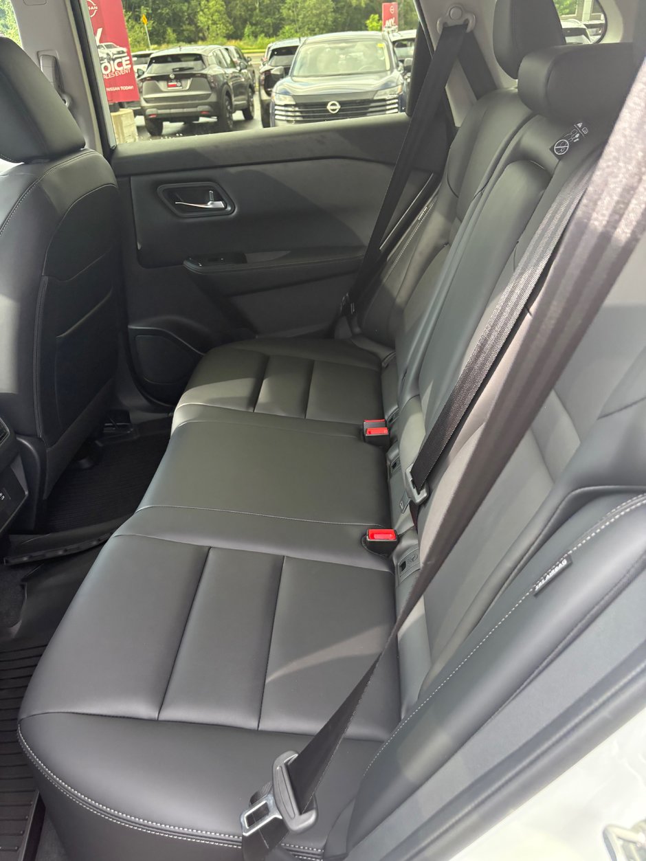 Nissan Rogue MIDNIGHT EDITION 2025