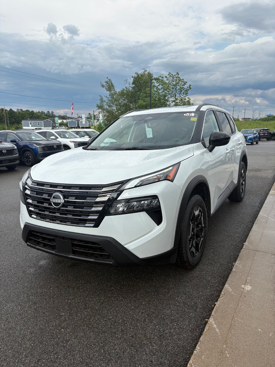 Nissan Rogue MIDNIGHT EDITION 2025