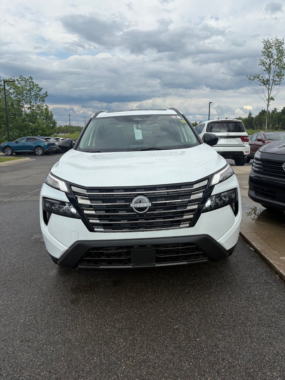 Nissan Rogue MIDNIGHT EDITION 2025