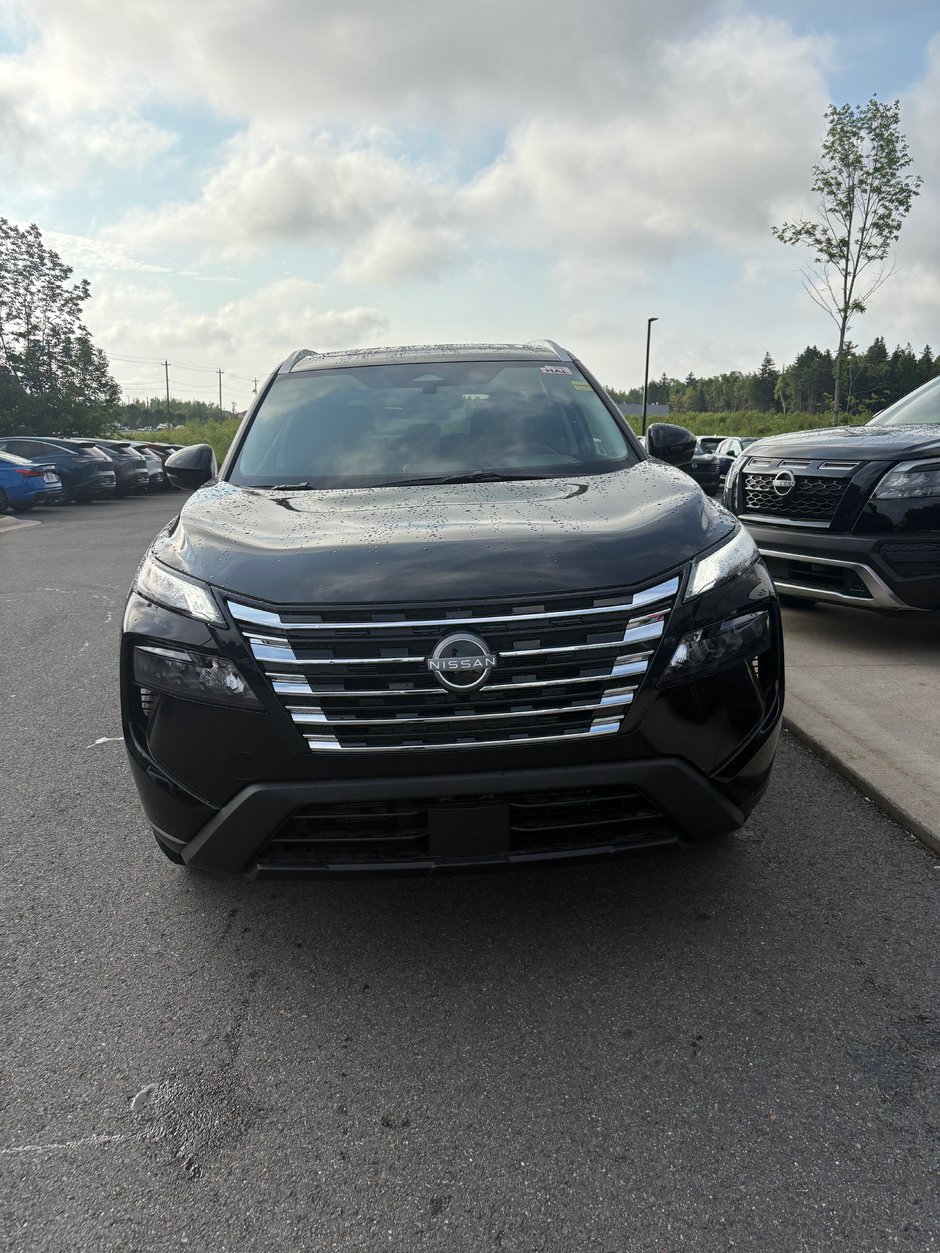 2025 Nissan Rogue SV MOONROOF