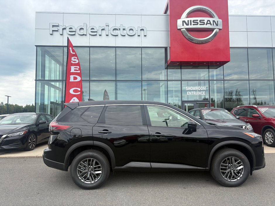 Nissan Rogue S 2025