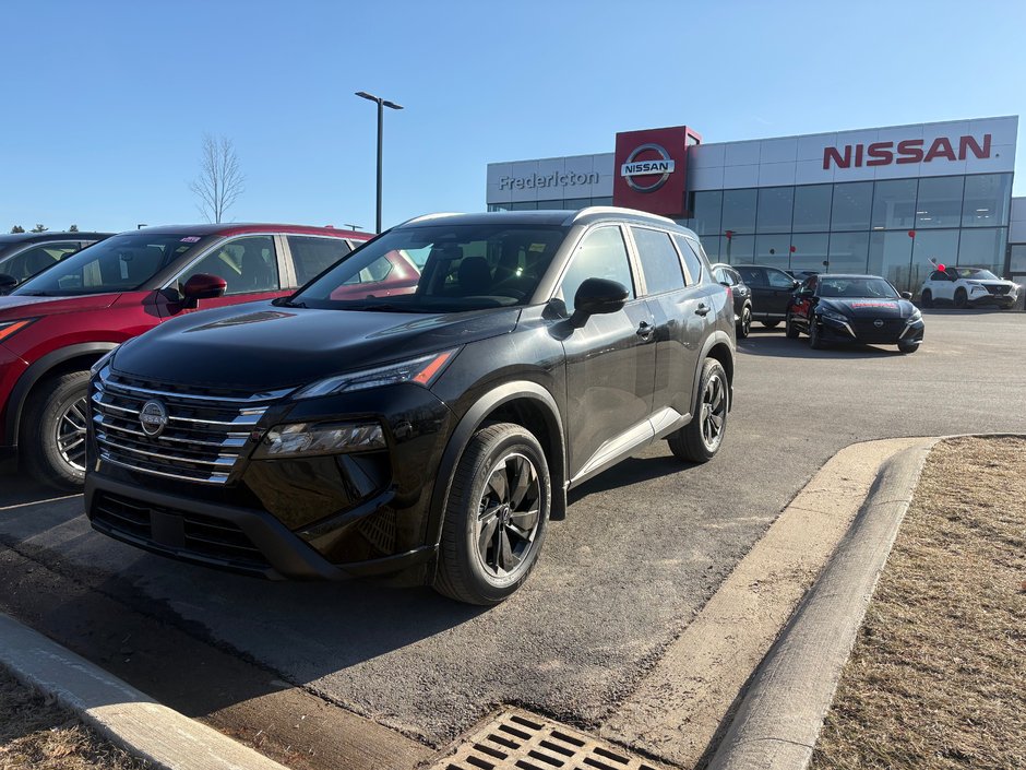 Nissan ROGUE SV MOONROOF 2026