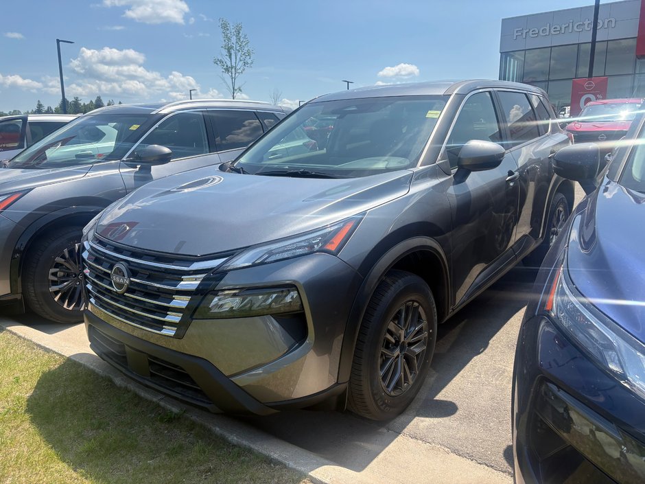 Nissan ROGUE S 2026