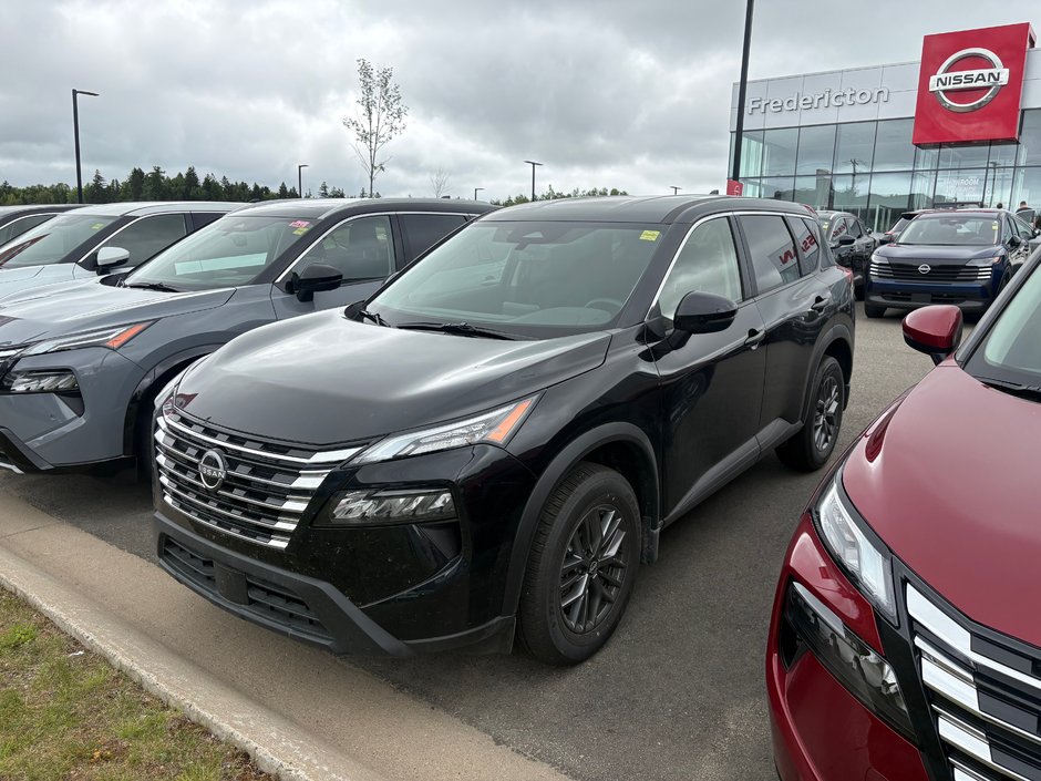 Nissan ROGUE S 2026