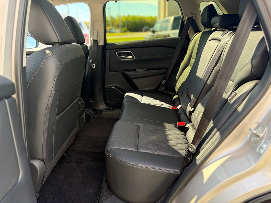 2026 Nissan ROGUE PLATINUM 1-OWNER LOCAL TRADE!