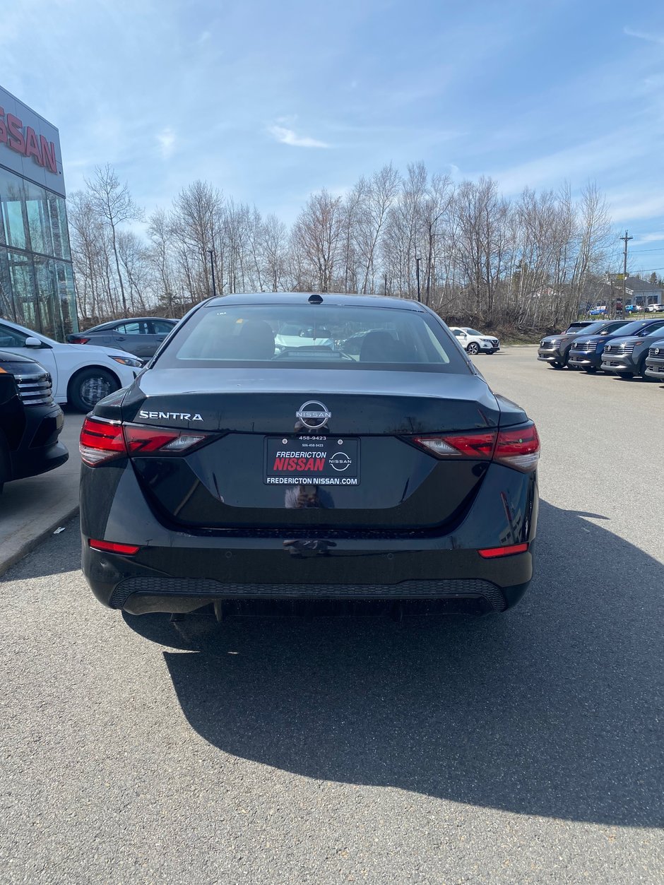 Nissan Sentra SV 2025
