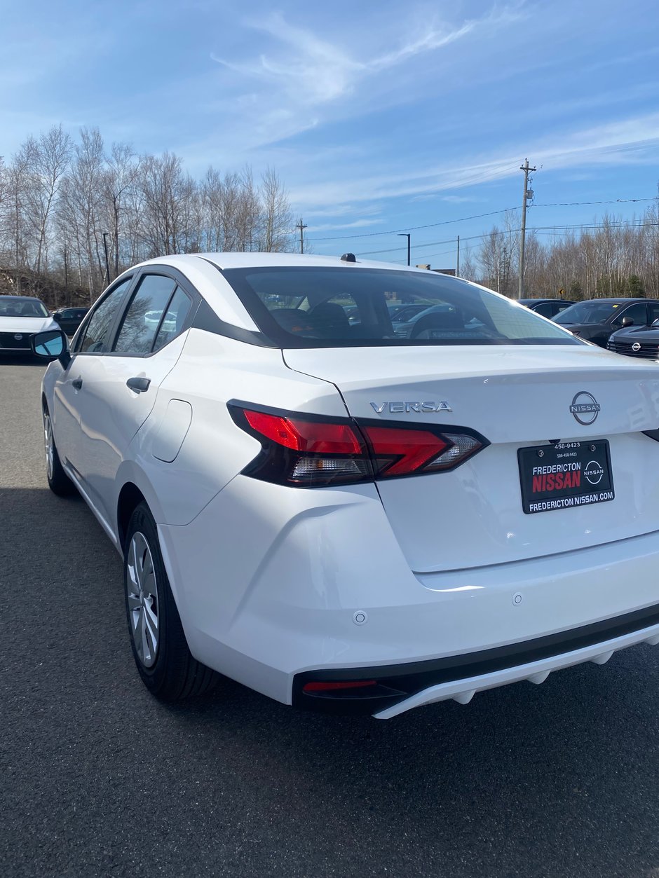 Nissan Versa S 2025
